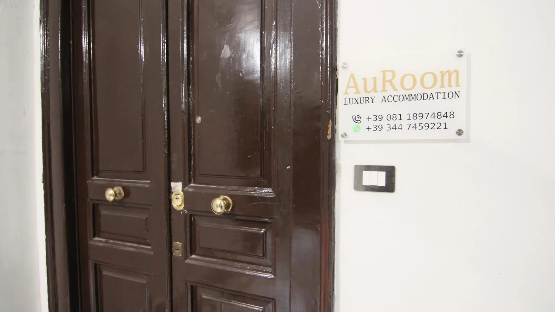 Auroom Naples
