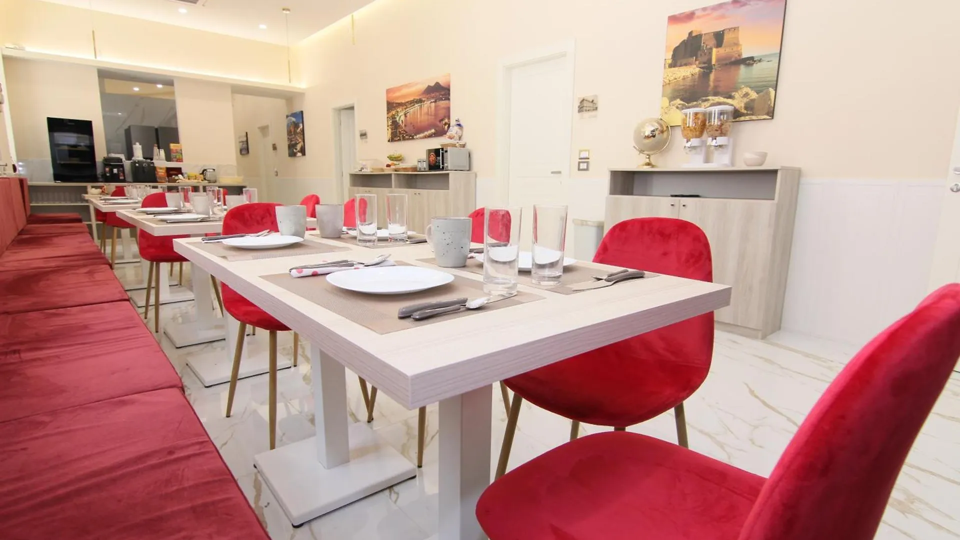 Auroom Naples