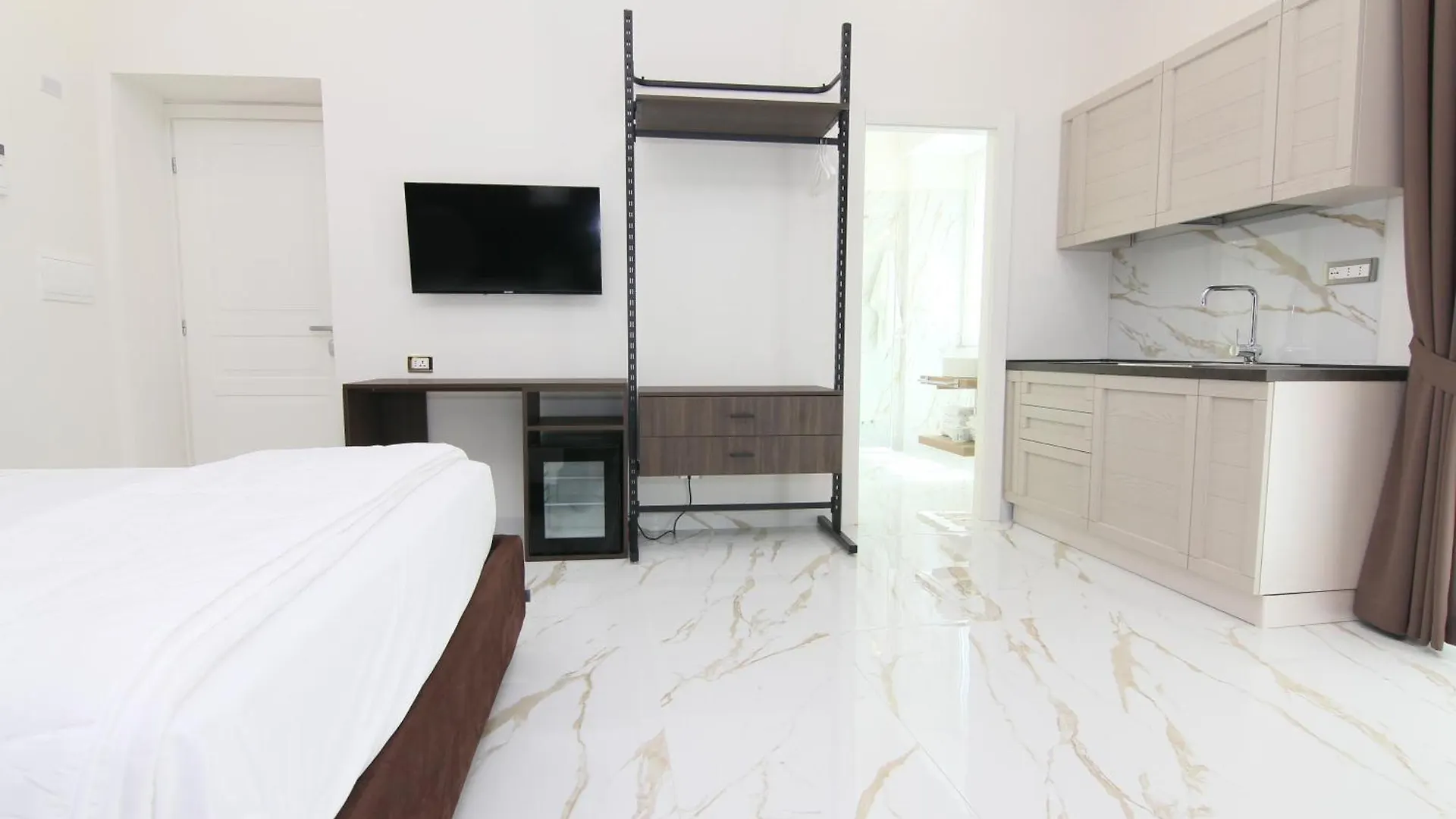 Auroom Naples Hotel